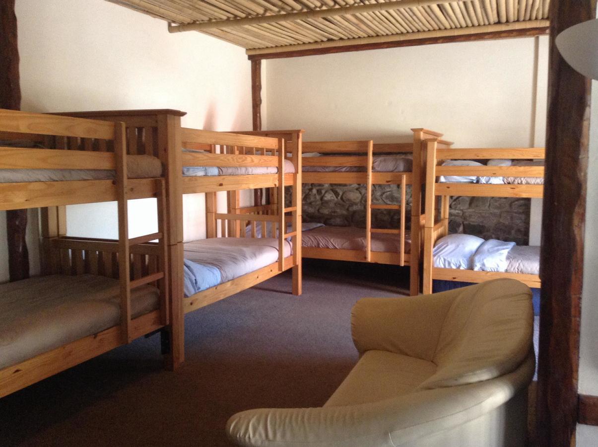 Pantyrathro International Hostel Carmarthen Ngoại thất bức ảnh