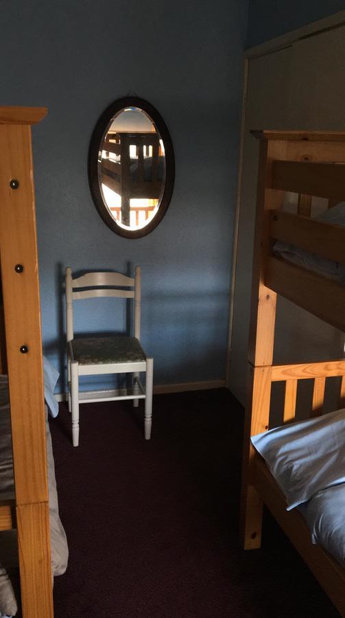 Pantyrathro International Hostel Carmarthen Ngoại thất bức ảnh